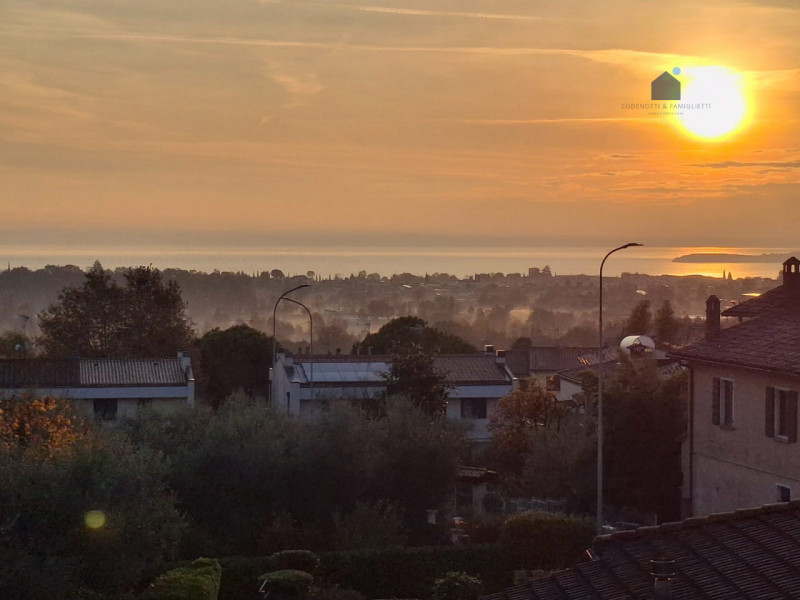 casa indipendente in vendita a Soiano del Lago