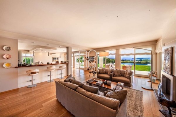 casa indipendente in vendita a Soiano del Lago