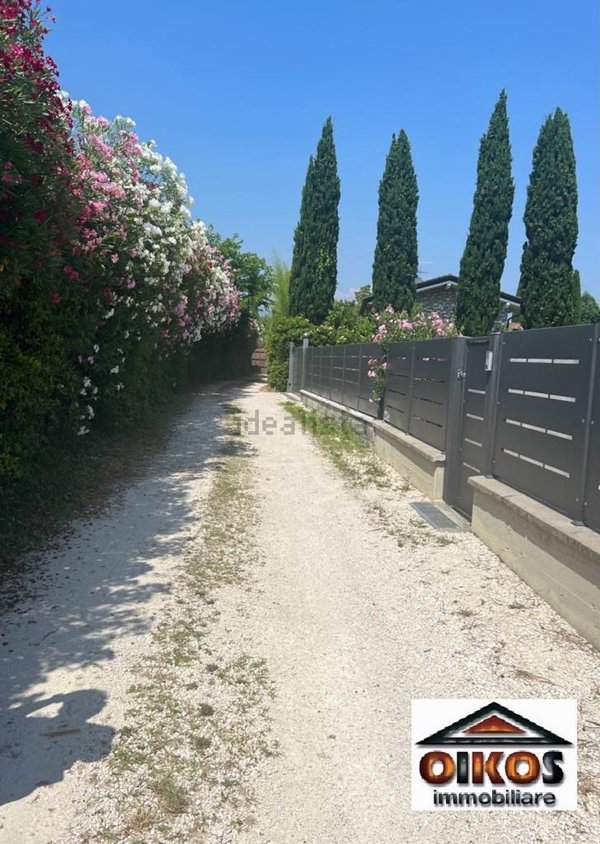 villa in vendita a Soiano del Lago