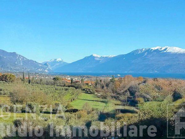 casa indipendente in vendita a Soiano del Lago