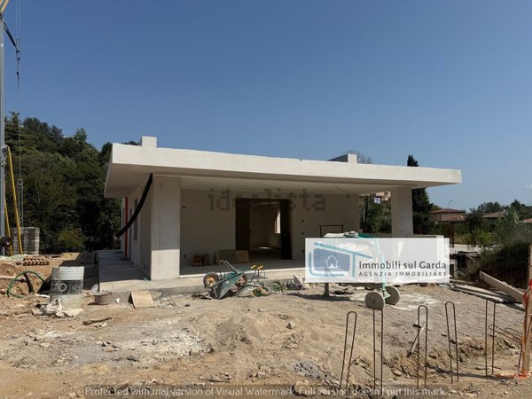 casa indipendente in vendita a Soiano del Lago