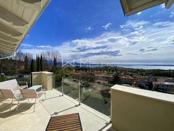 casa indipendente in vendita a Soiano del Lago