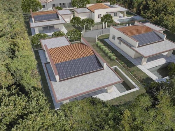 casa indipendente in vendita a Soiano del Lago