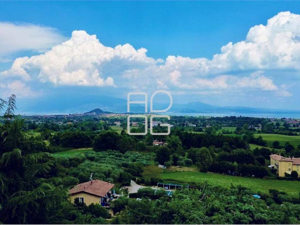 casa indipendente in vendita a Soiano del Lago