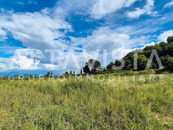 terreno edificabile in vendita a Soiano del Lago