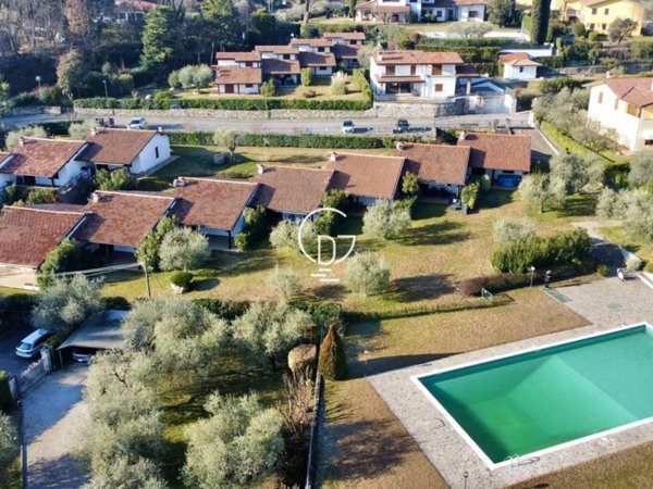 casa indipendente in vendita a Soiano del Lago