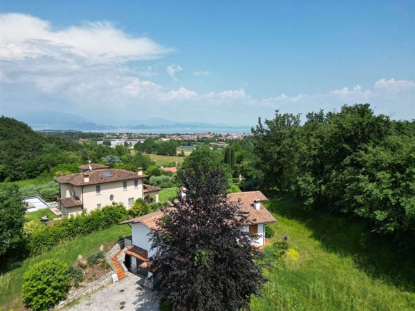 casa indipendente in vendita a Soiano del Lago