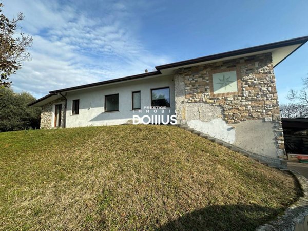 casa indipendente in vendita a Soiano del Lago