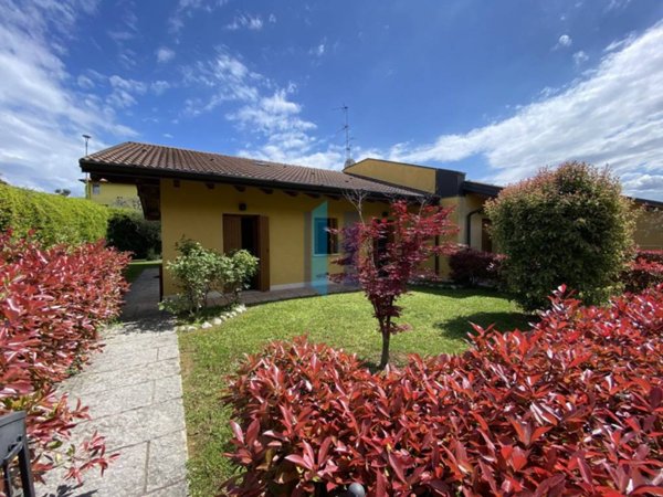 casa indipendente in vendita a Soiano del Lago