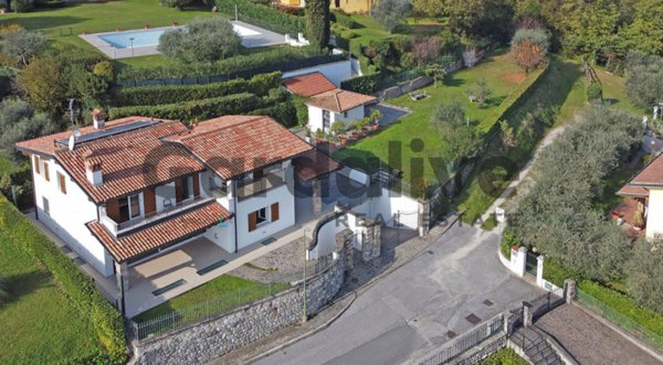 casa indipendente in vendita a Soiano del Lago