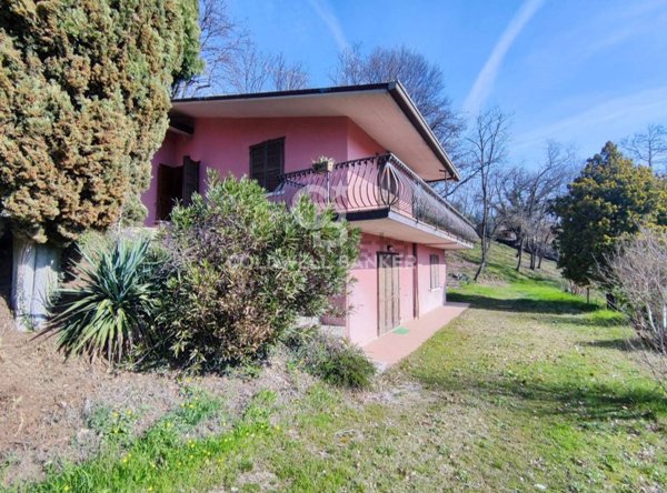 casa indipendente in vendita a Soiano del Lago