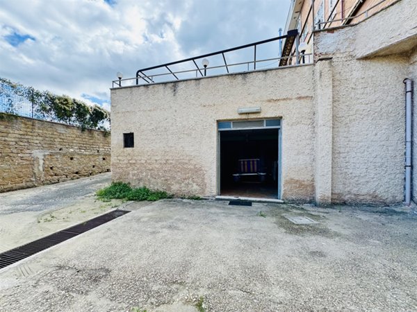 terreno edificabile in vendita a Soiano del Lago