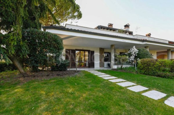 casa indipendente in vendita a Soiano del Lago