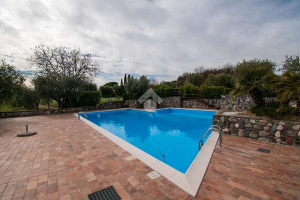 casa indipendente in vendita a Soiano del Lago
