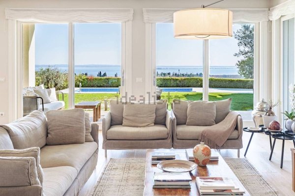 casa indipendente in vendita a Soiano del Lago