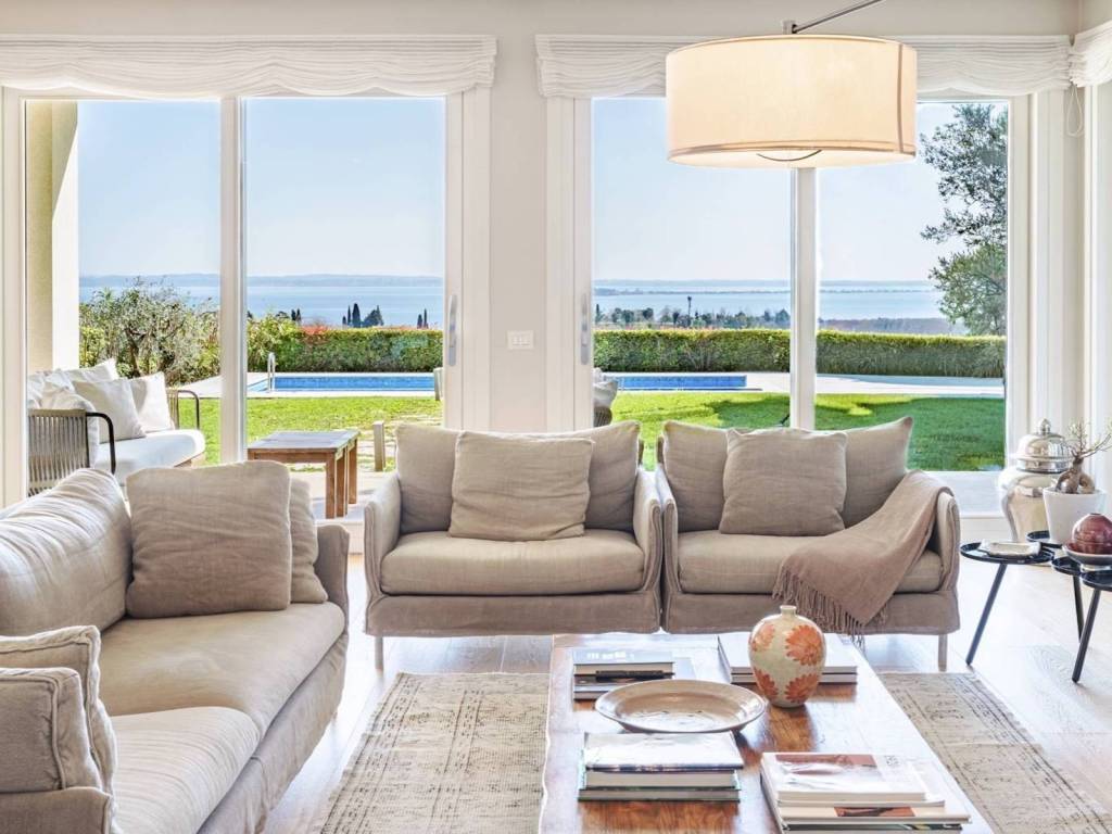 casa indipendente in vendita a Soiano del Lago