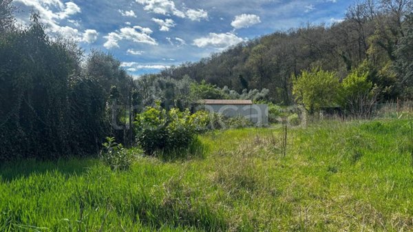 terreno edificabile in vendita a Soiano del Lago
