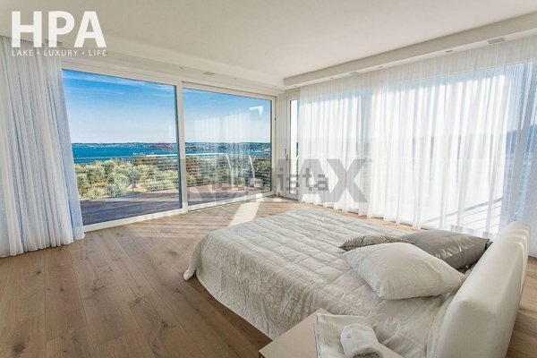 casa indipendente in vendita a Soiano del Lago