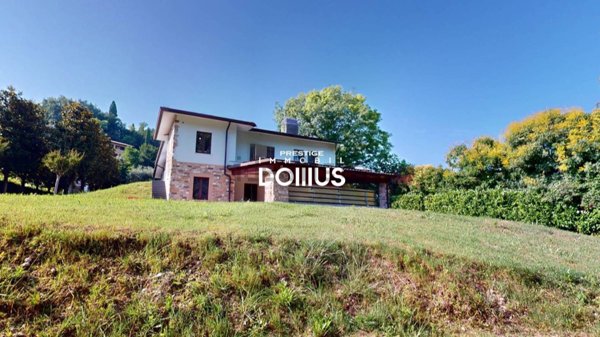 casa indipendente in vendita a Soiano del Lago