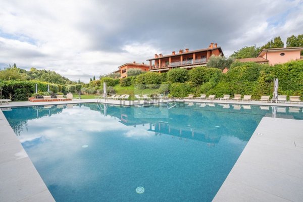 casa indipendente in vendita a Soiano del Lago