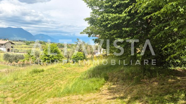 casa indipendente in vendita a Soiano del Lago