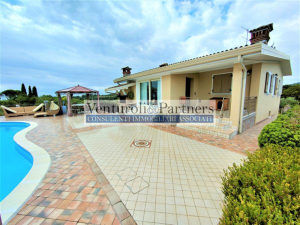 casa indipendente in vendita a Soiano del Lago