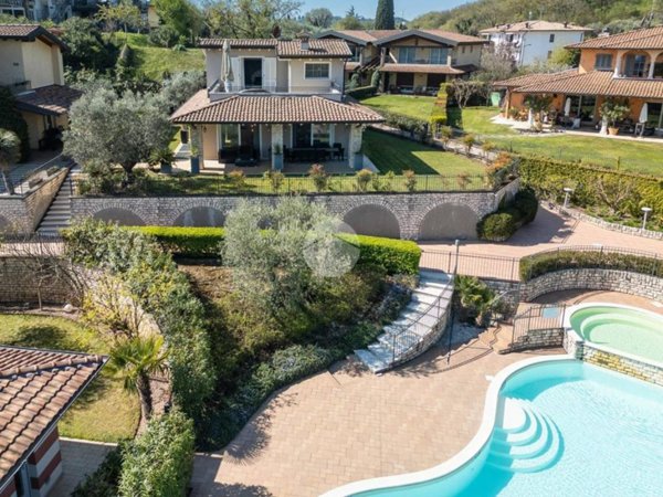 casa indipendente in vendita a Soiano del Lago