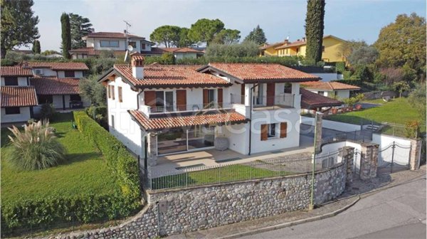 casa indipendente in vendita a Soiano del Lago