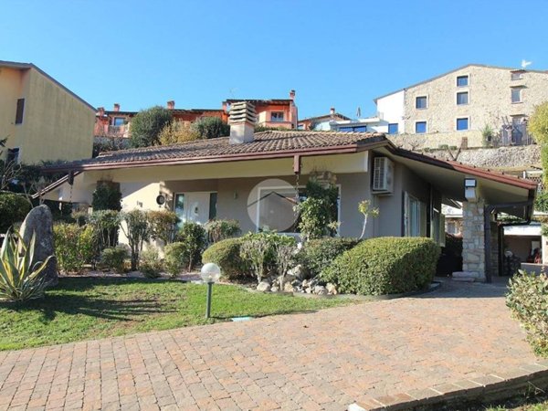 casa indipendente in vendita a Soiano del Lago