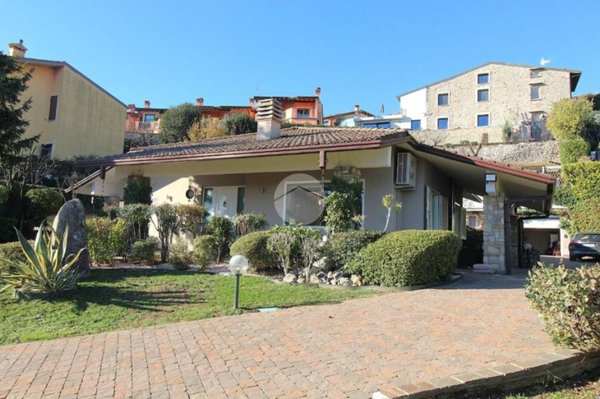 casa indipendente in vendita a Soiano del Lago