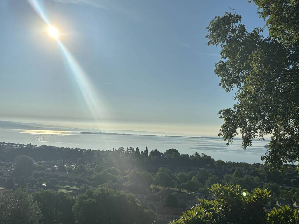 casa indipendente in vendita a Soiano del Lago