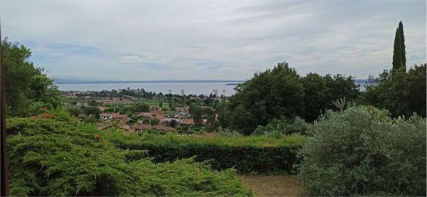 casa indipendente in vendita a Soiano del Lago