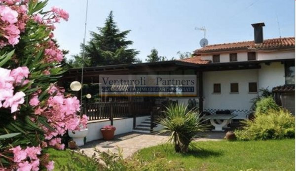 casa indipendente in vendita a Soiano del Lago