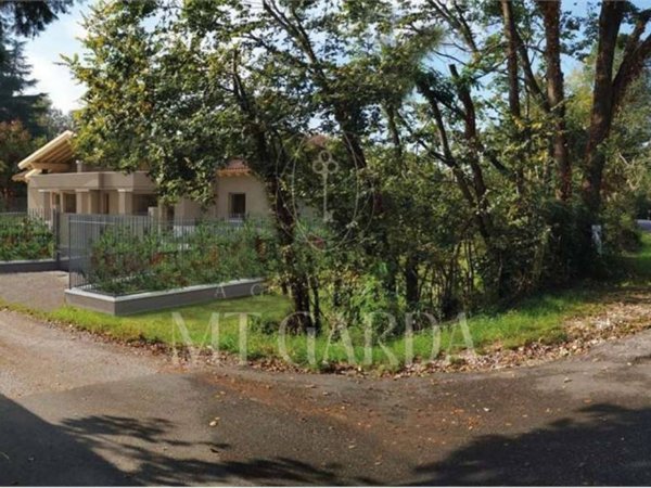 casa indipendente in vendita a Soiano del Lago