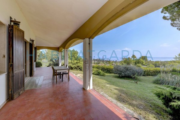 casa indipendente in vendita a Soiano del Lago