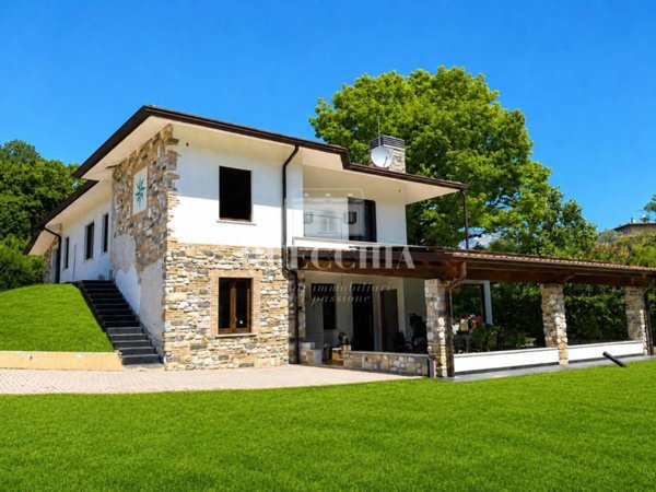 casa indipendente in vendita a Soiano del Lago