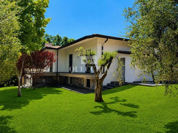 casa indipendente in vendita a Soiano del Lago