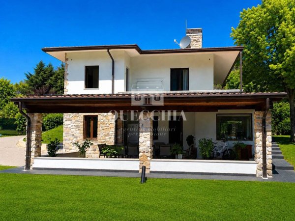 casa indipendente in vendita a Soiano del Lago