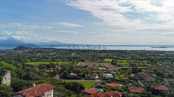 casale in vendita a Soiano del Lago