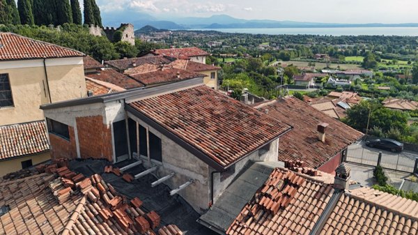 casale in vendita a Soiano del Lago