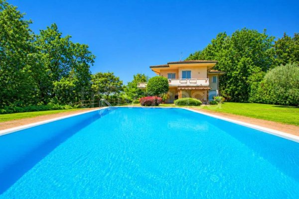 casa indipendente in vendita a Soiano del Lago