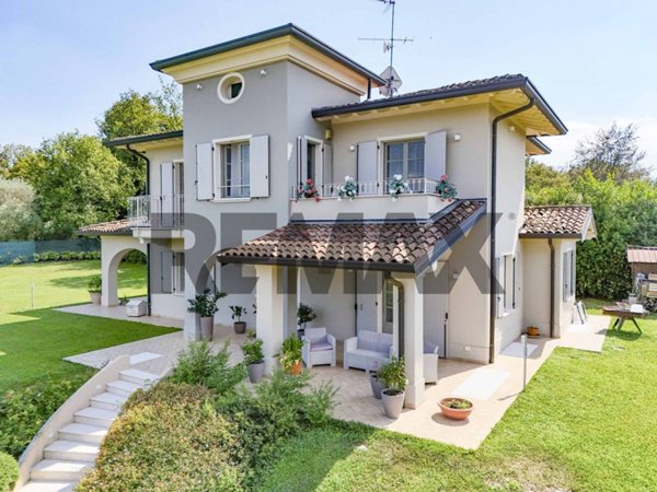 casa indipendente in vendita a Soiano del Lago