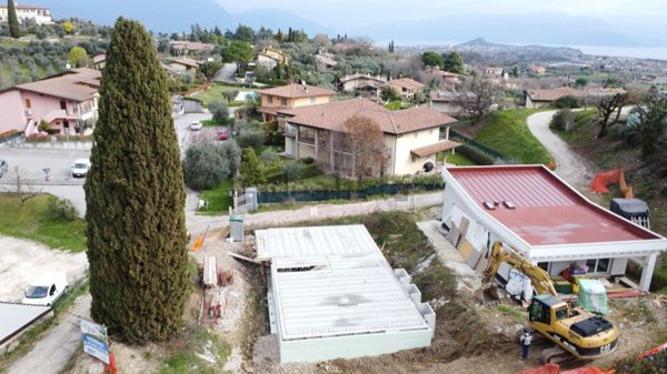 casa indipendente in vendita a Soiano del Lago
