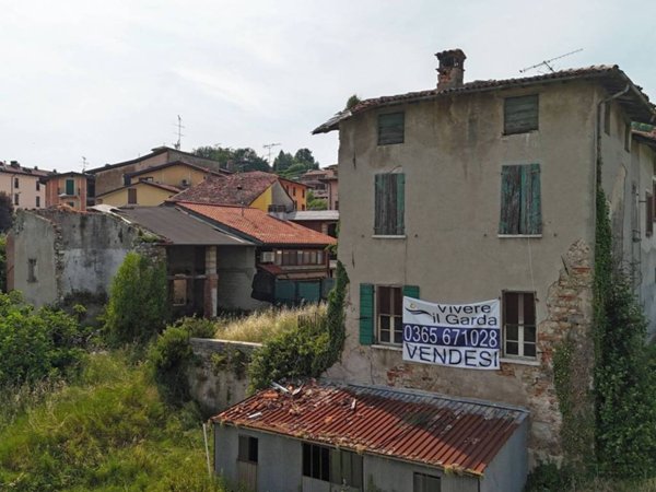 casa indipendente in vendita a Soiano del Lago