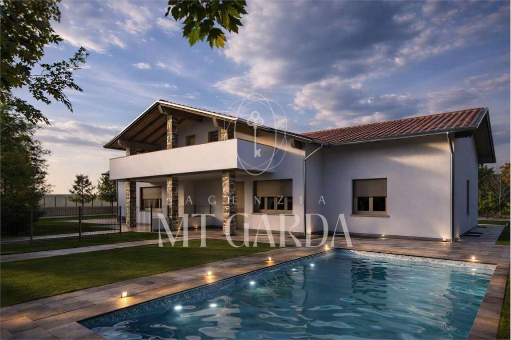 casa indipendente in vendita a Soiano del Lago
