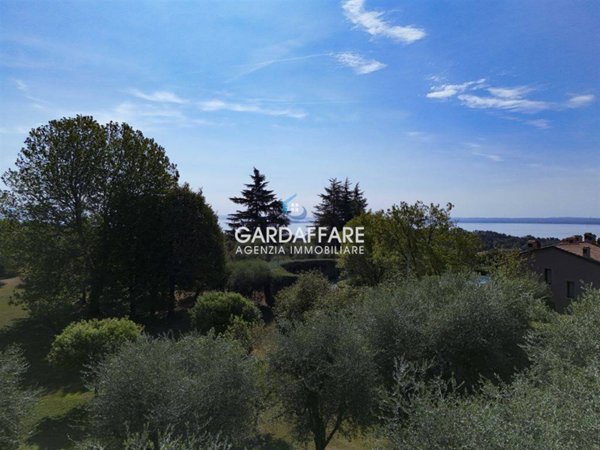 casa indipendente in vendita a Soiano del Lago