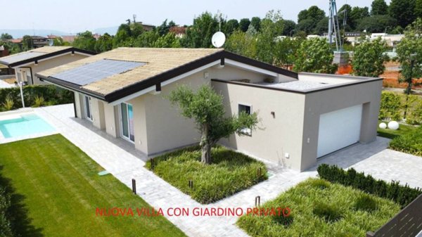 casa indipendente in vendita a Soiano del Lago
