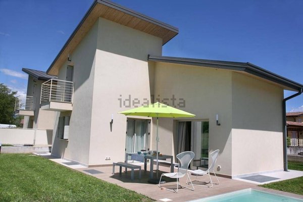 casa indipendente in vendita a Soiano del Lago