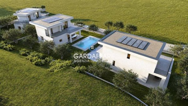 casa indipendente in vendita a Soiano del Lago