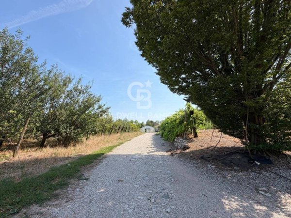 terreno in vendita a Soiano del Lago